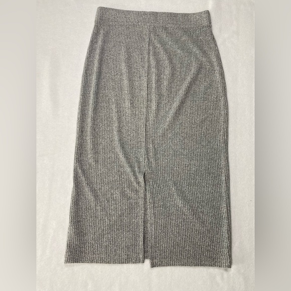 GAP Grey Ribbed Knit Below Knee Length Pull On Skirt Size S #1445 - Picture 4 of 10